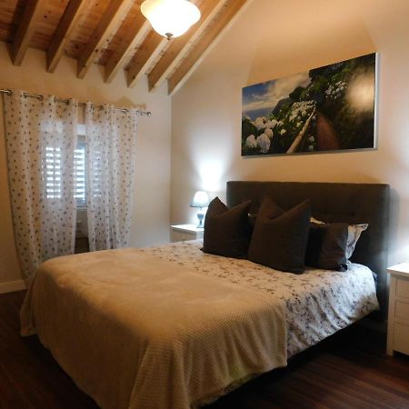 Surf Beach_Santa Barbara Secret Gardens Рібейра-Гранде Екстер'єр фото